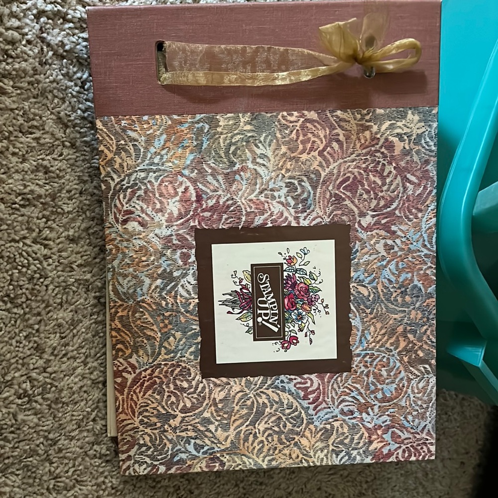 Vintage Stampin Up! Portfolio.  Full of great idea and diy projects